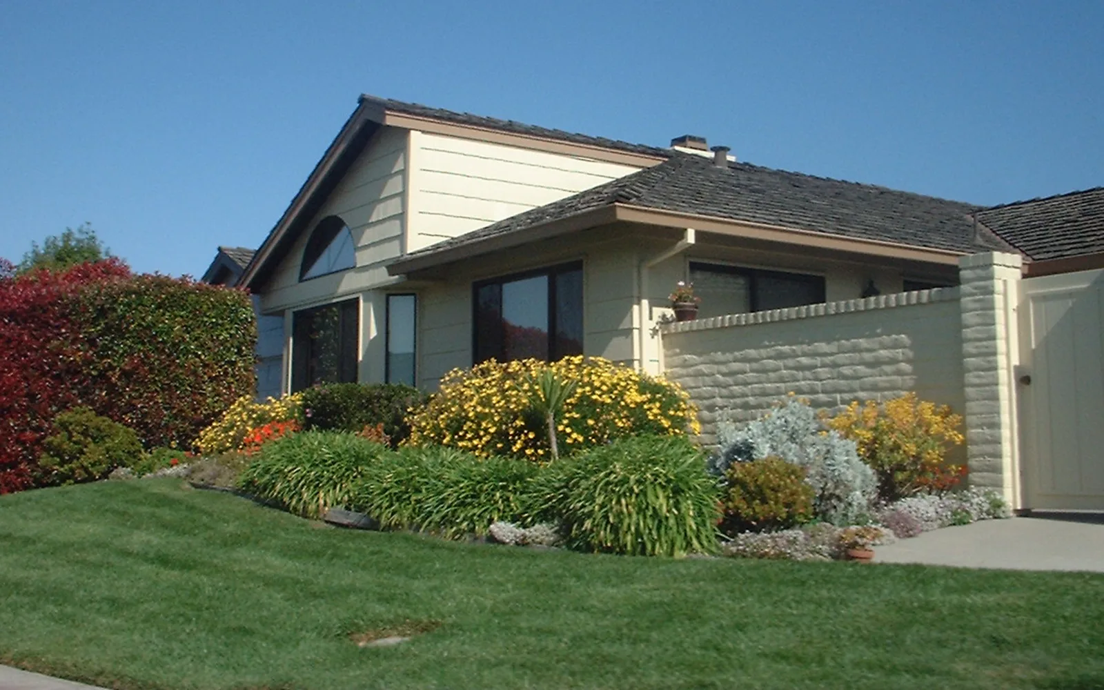 A residential home representing contemporary housing in California